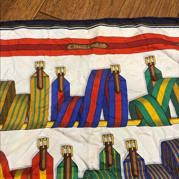 Hermes small silk handkerchief scarf - Picture 6 of 10